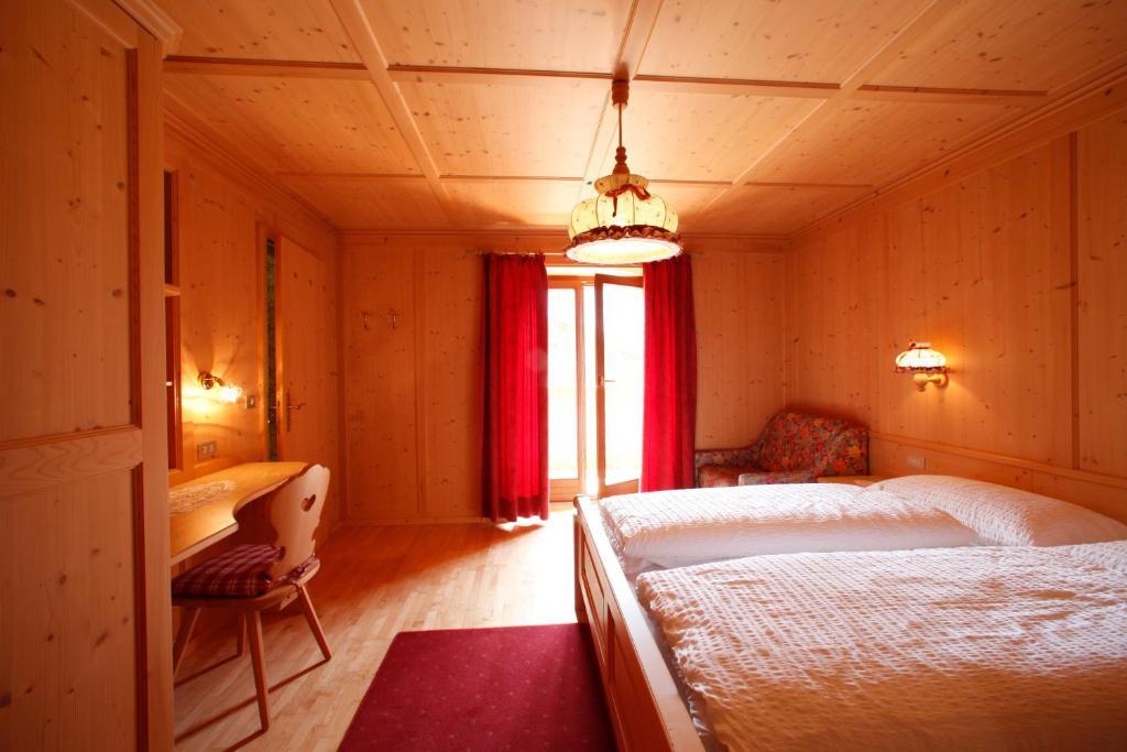 Garni Iosc Hotell San Vigilio Di Marebbe Eksteriør bilde