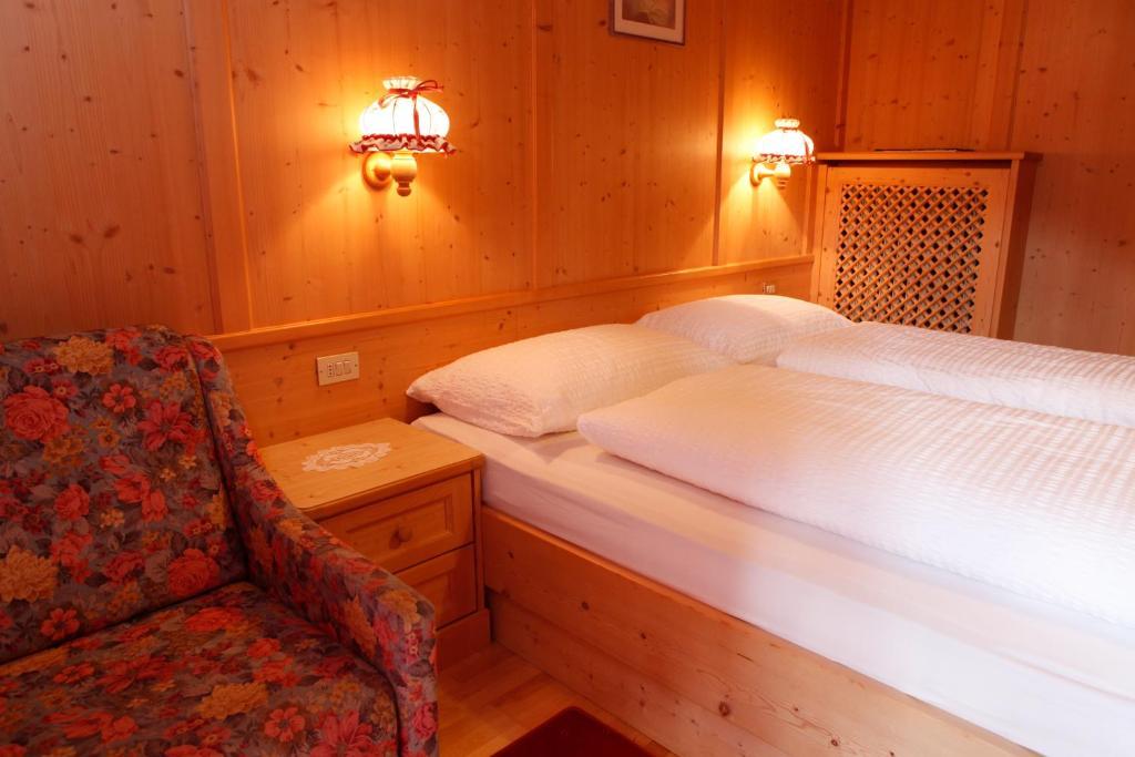 Garni Iosc Hotell San Vigilio Di Marebbe Eksteriør bilde