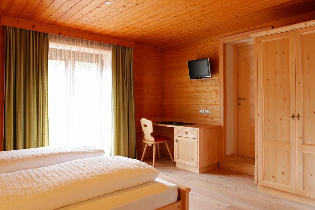 Garni Iosc Hotell San Vigilio Di Marebbe Eksteriør bilde