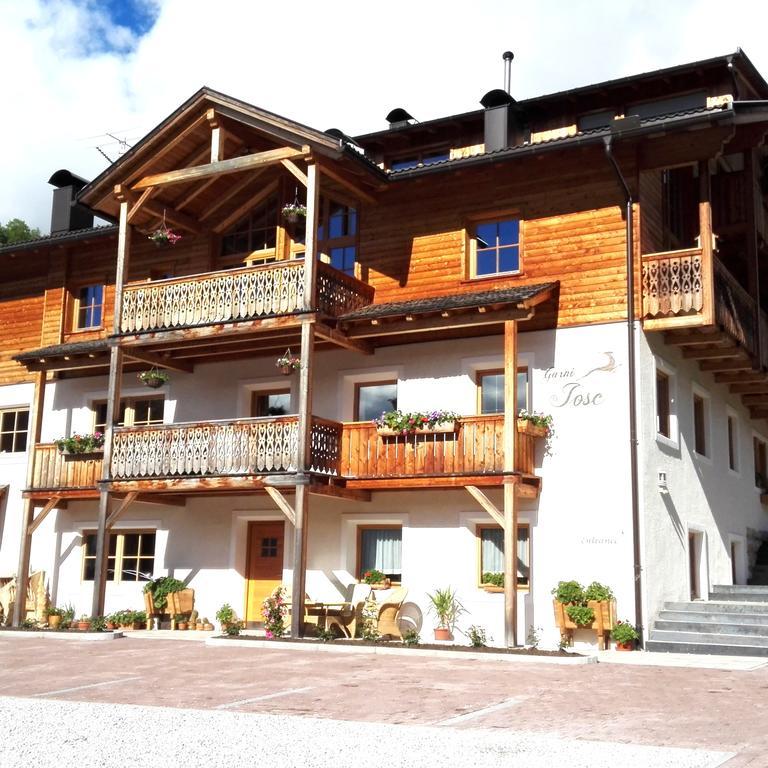 Garni Iosc Hotell San Vigilio Di Marebbe Eksteriør bilde